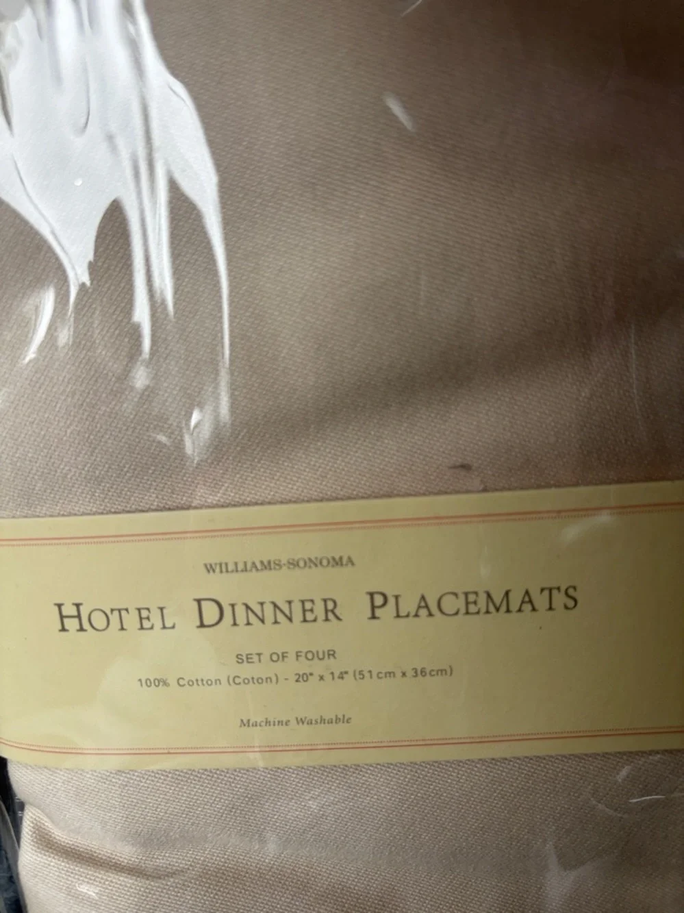 NWT Package of Four Williams Sonoma Hotel Dinner Placemats